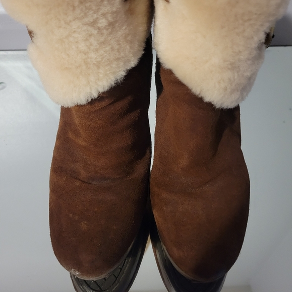 UGG SCARLETT HEEL ANKLE BOOTS - Picture 6 of 11